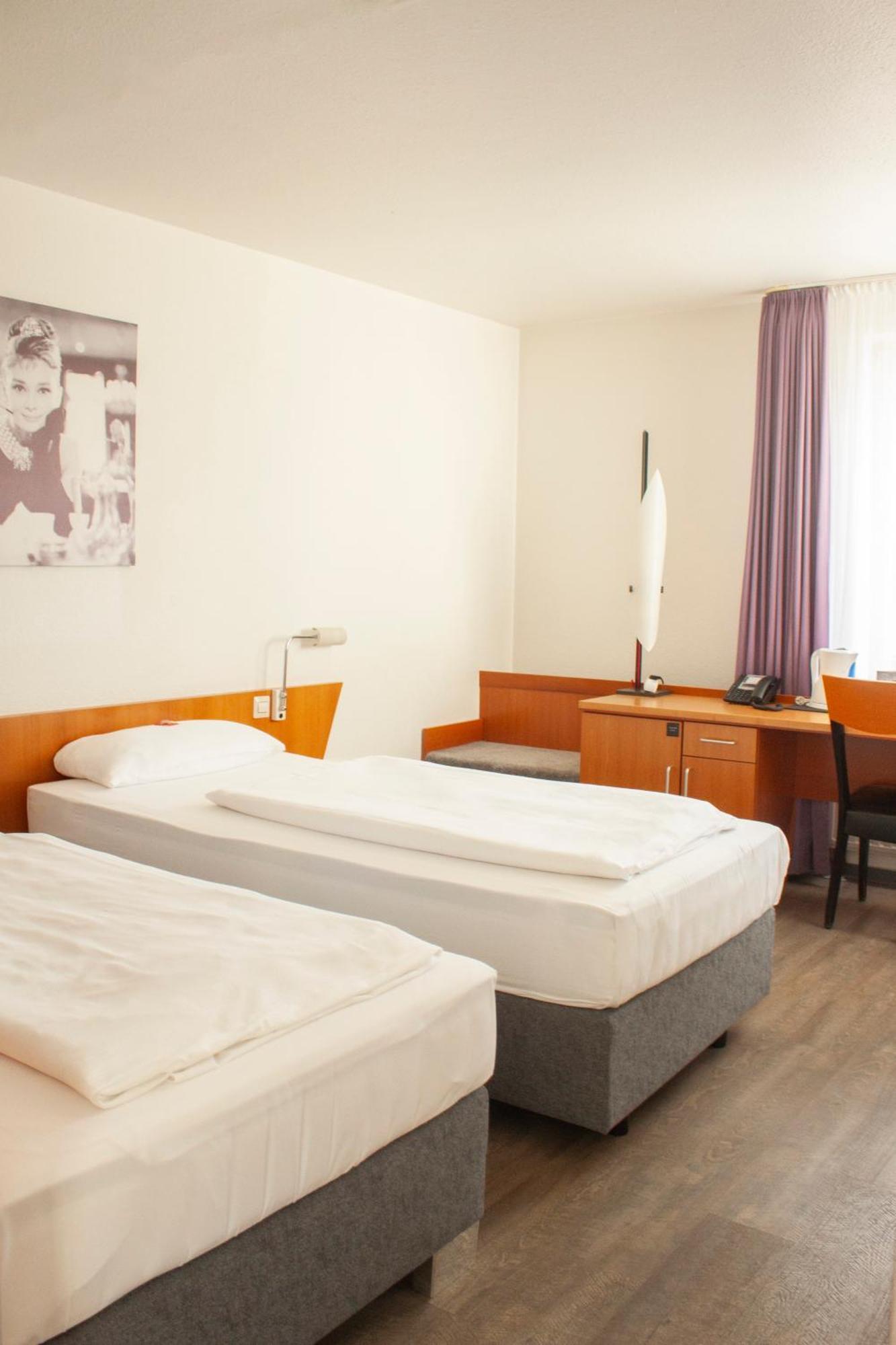 Hogh Hotel Heilbronn Exterior photo